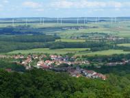 Paysage et éoliennes © Chloé Thierry